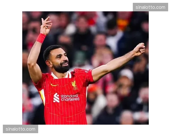 利物浦罗伯逊套边传中打破孤立，萨拉赫角色简化专注抢点