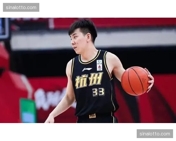 法莱卡斯强调第三次传球 浙江进攻合理性显著提升